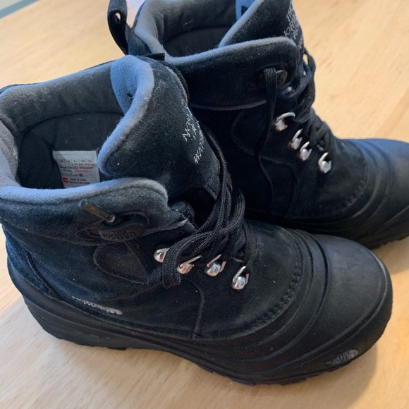 Kids North Face Winter Boots - Picture 5 of 6